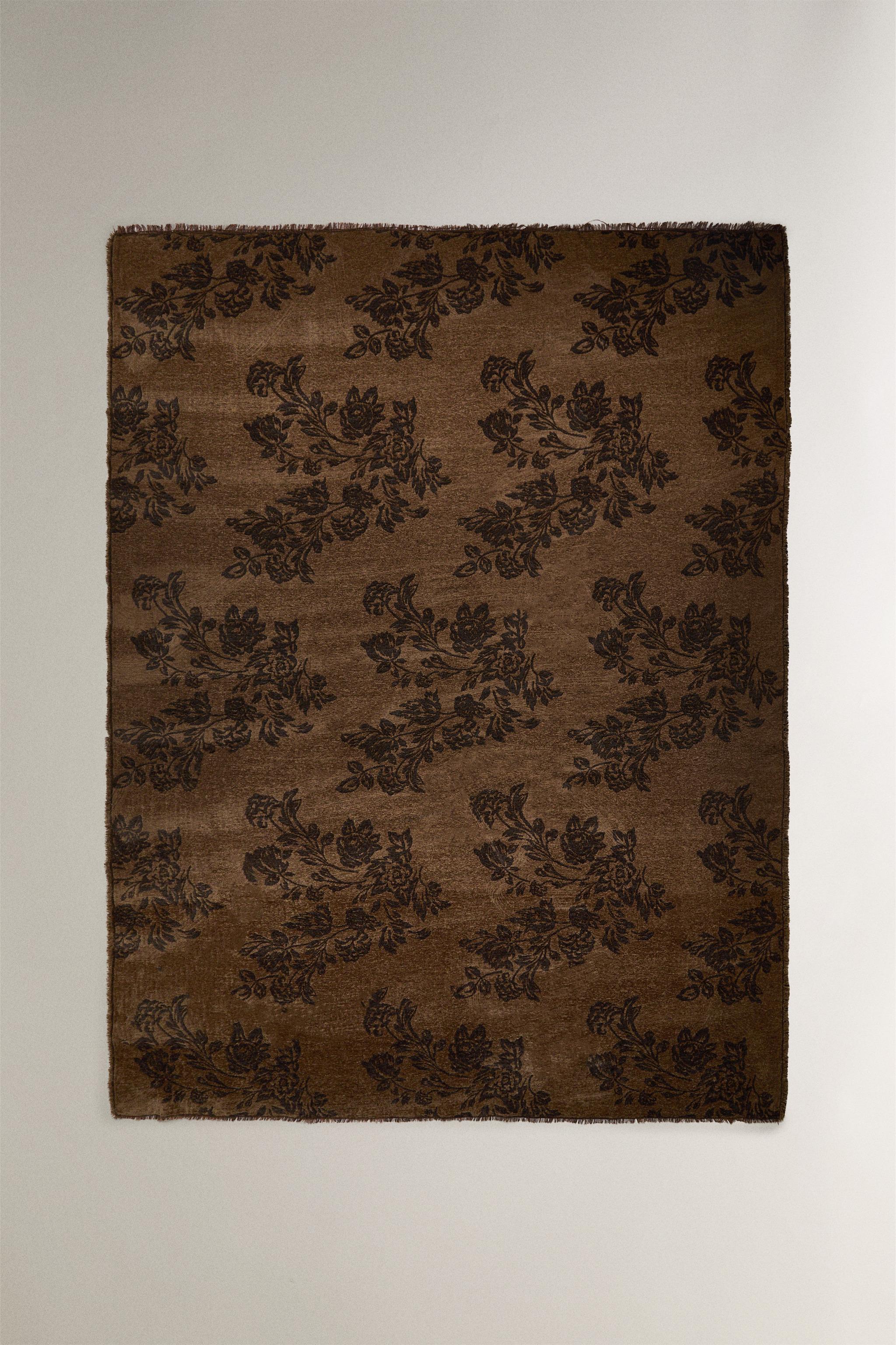 JACQUARD CHENILLE BLANKET